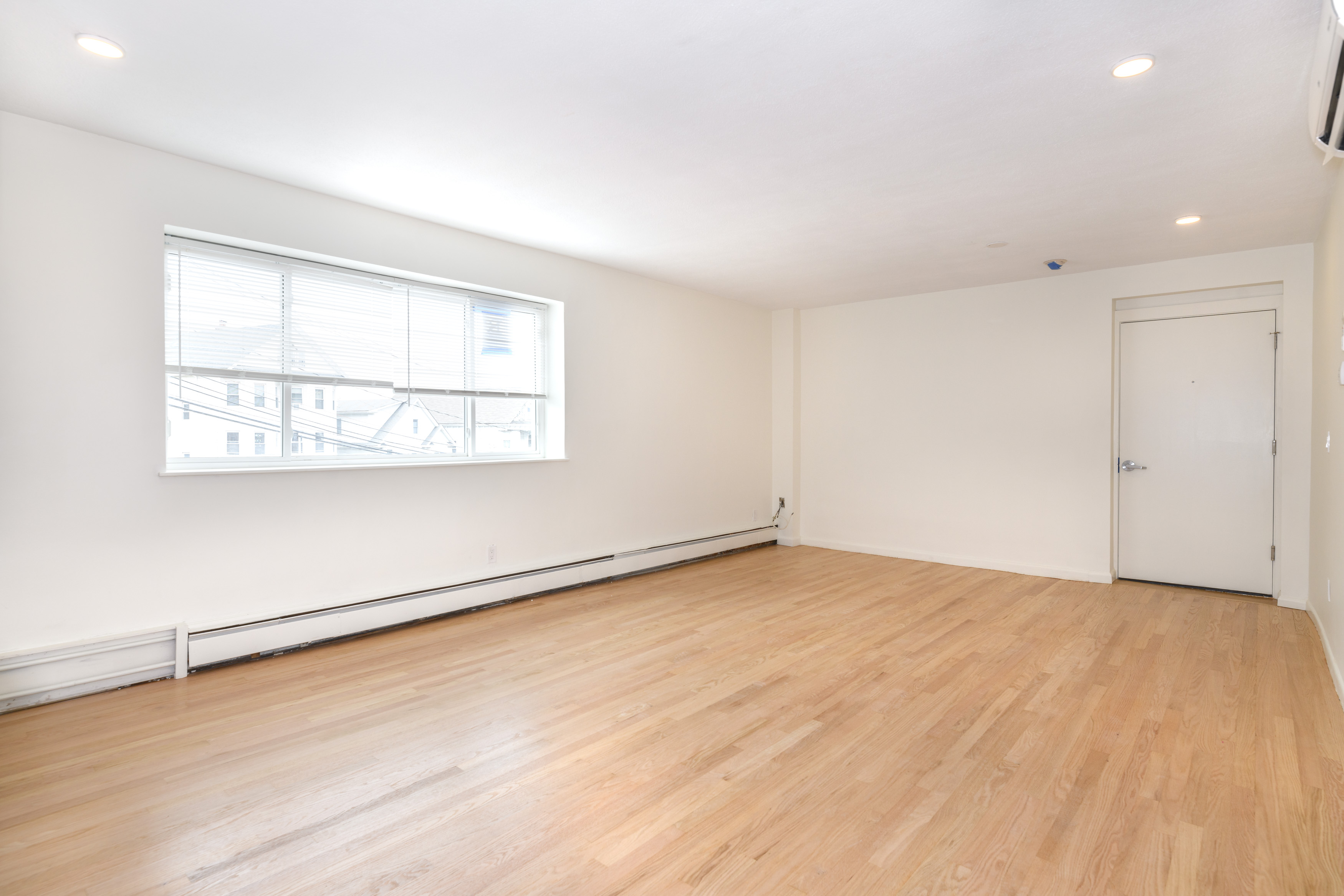 1 bed, 1 bath apartment for rent at 198 Hillside St Unit 12, Mission Hill — photo 3 of 8