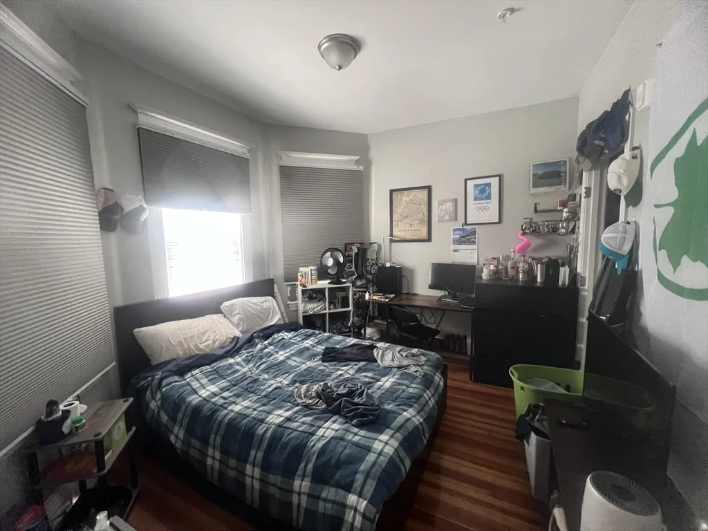 247 L St, South Boston