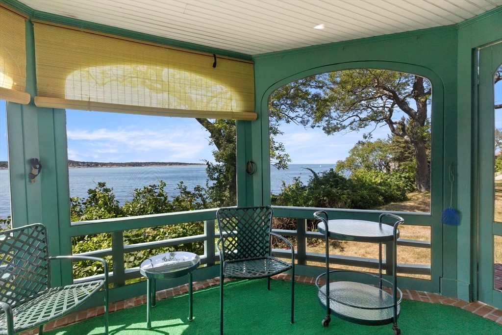 37 Marmion Way, Rockport