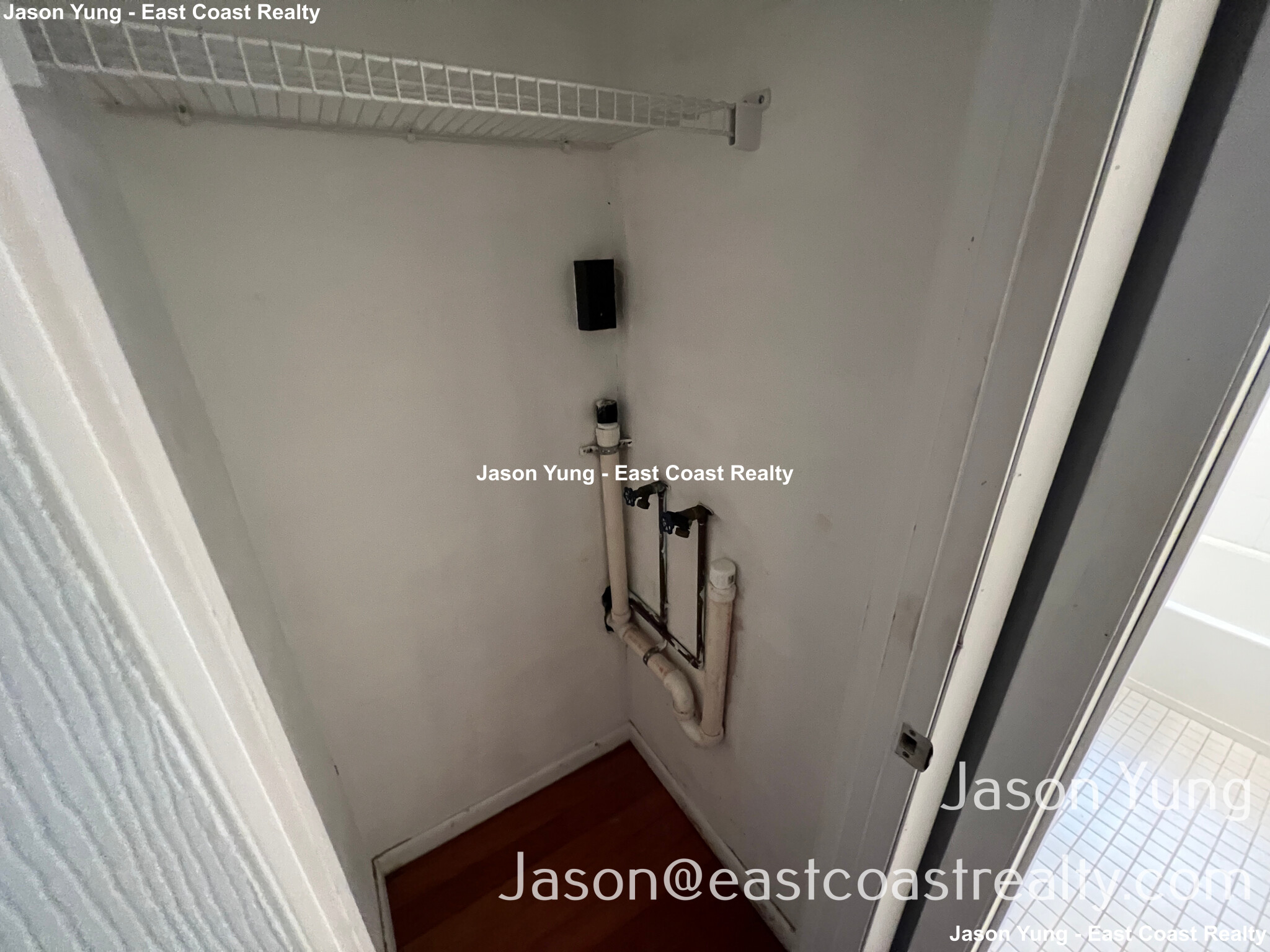 32 Bryon Rd, Chestnut Hill