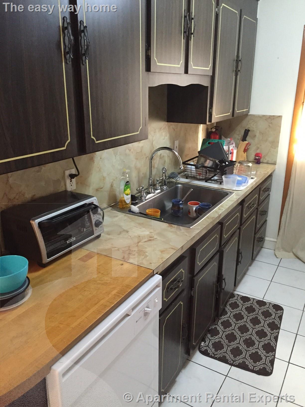 10 Windsor Rd, Tufts