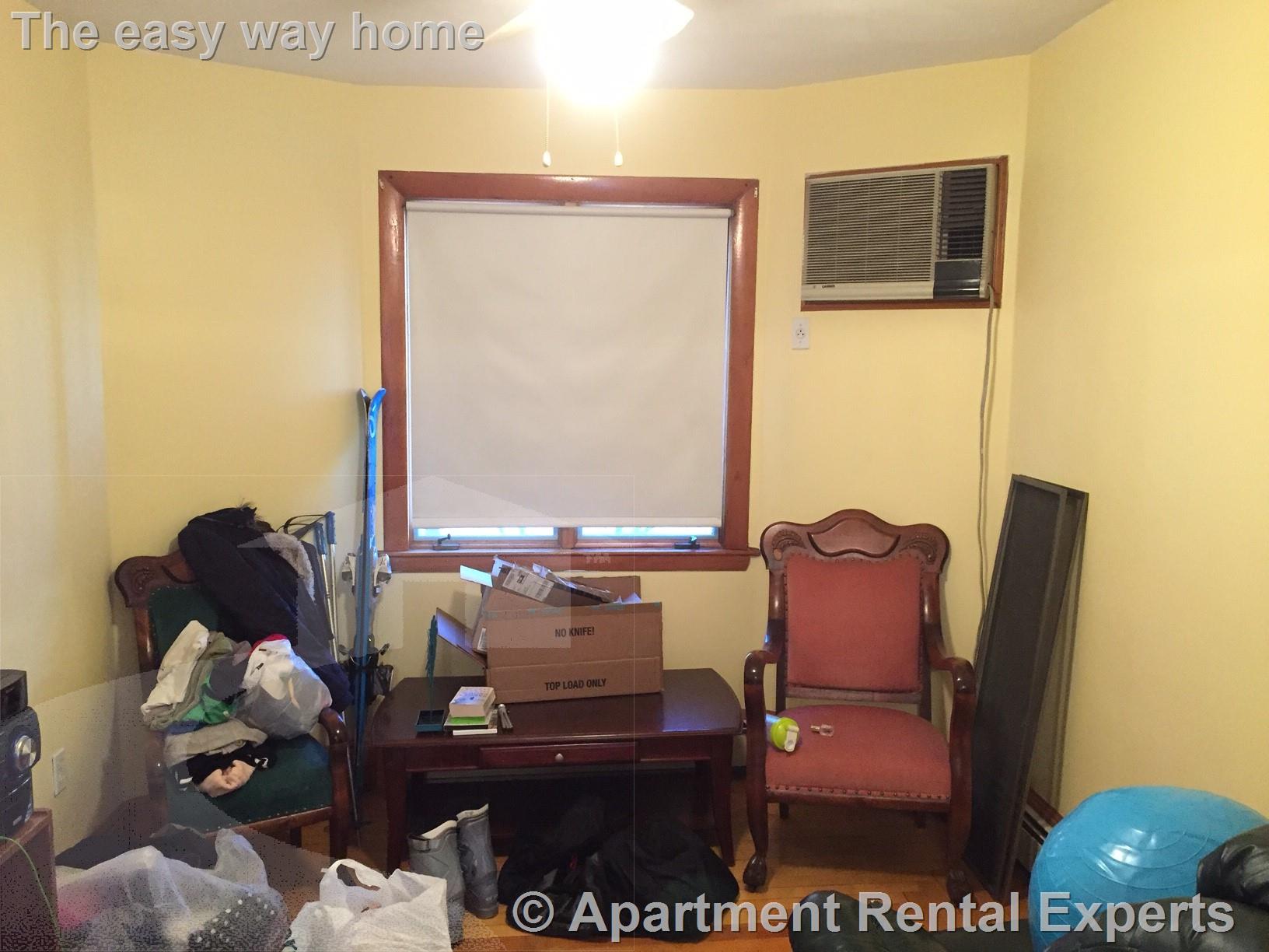 10 Windsor Rd, Tufts