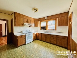 9 Roberts Rd, Mid-Cambridge