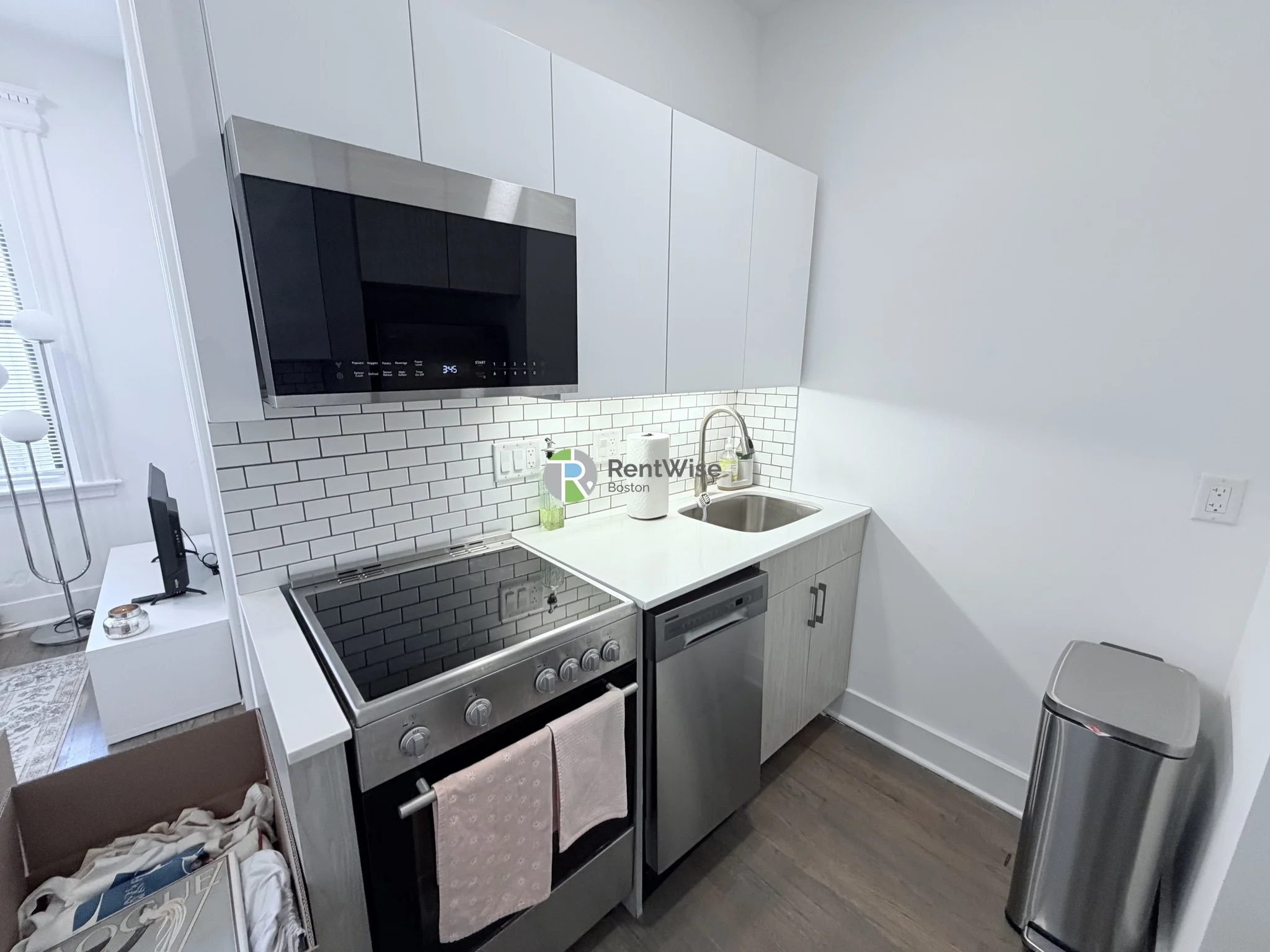 11 Queensberry St, Fenway