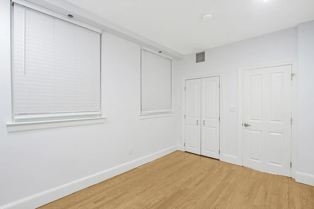 140 Boylston St, Back Bay