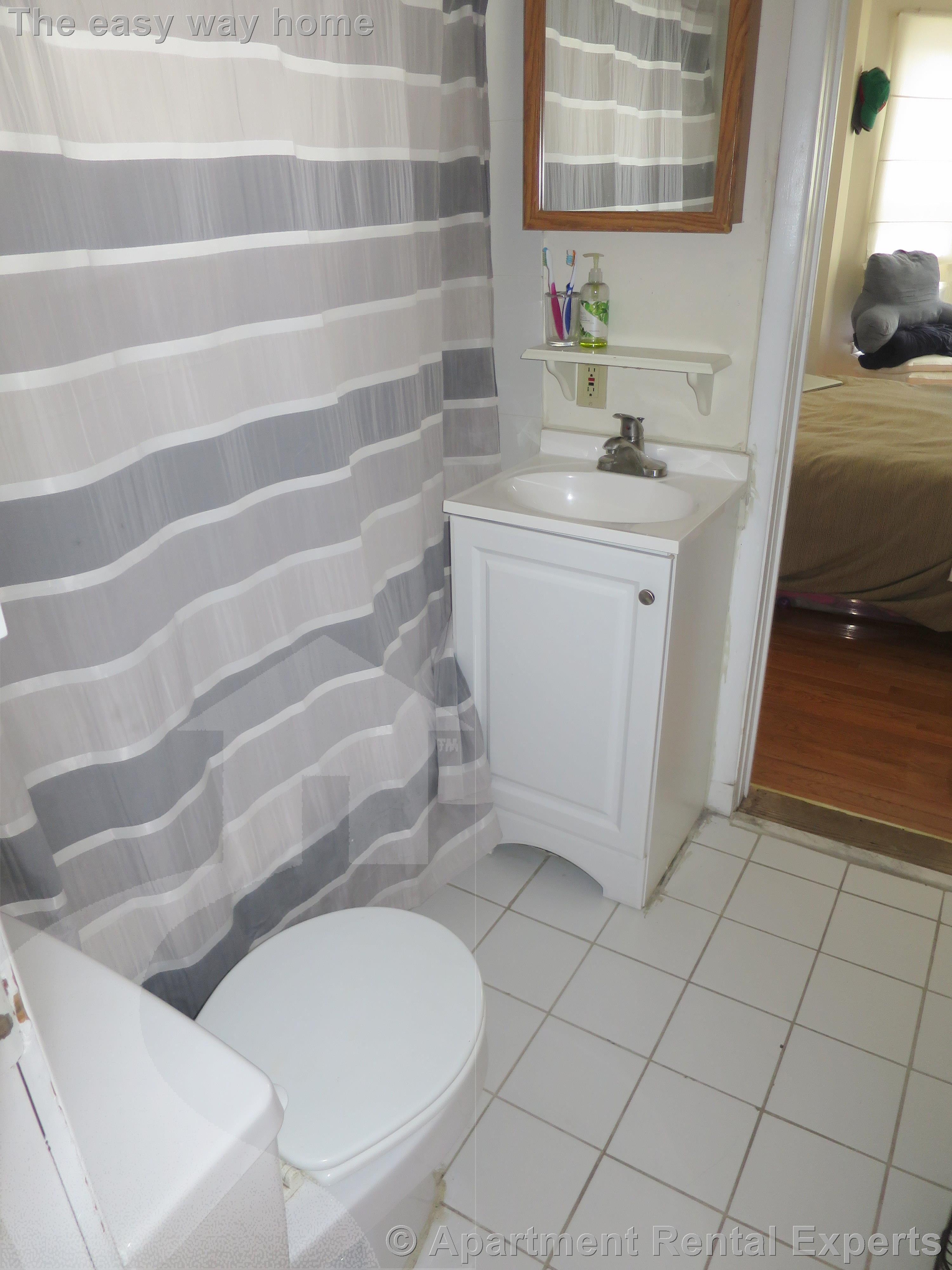 143-145 Orchard St, Davis Square