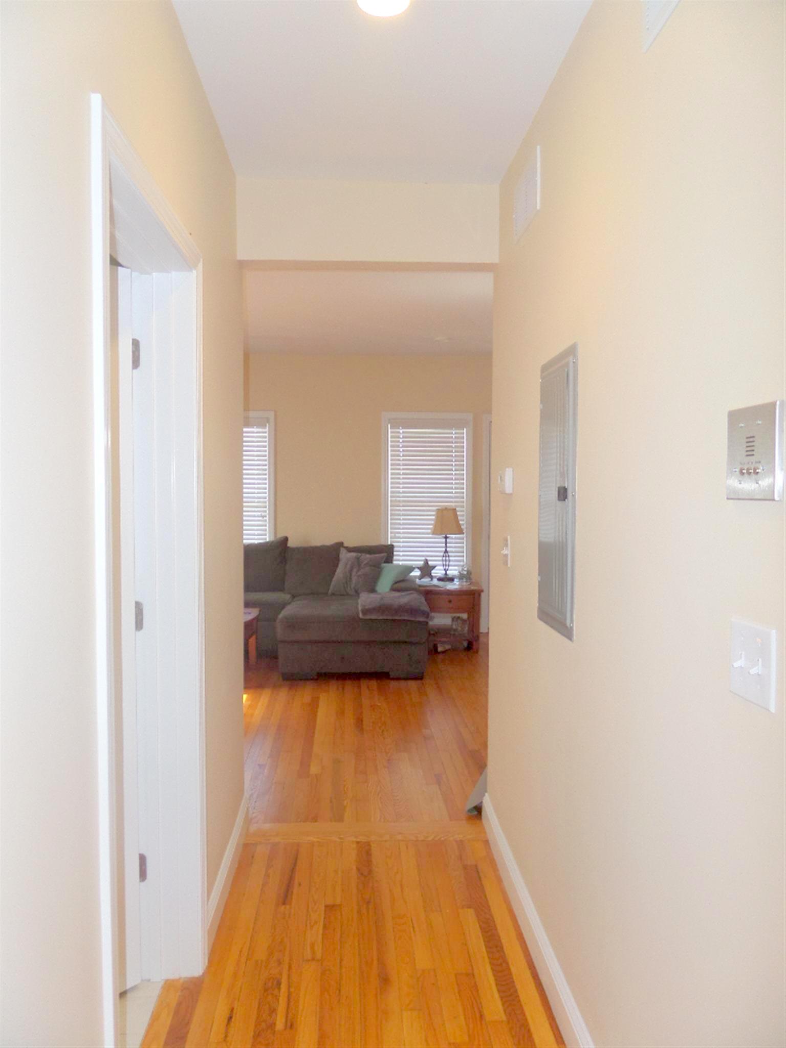 2 bed, 1 bath apartment for rent at 60 William St Unit 1, Medford — photo 3 of 11