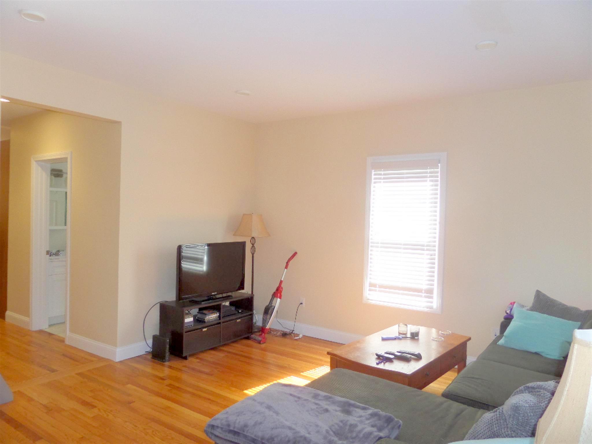 2 bed, 1 bath apartment for rent at 60 William St Unit 1, Medford — photo 5 of 11