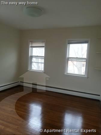 9 Gould Ave, Porter Square