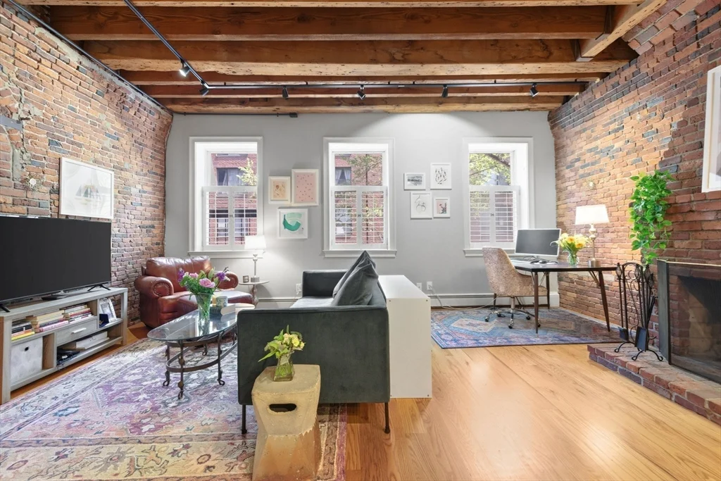 122 Fulton St, North End