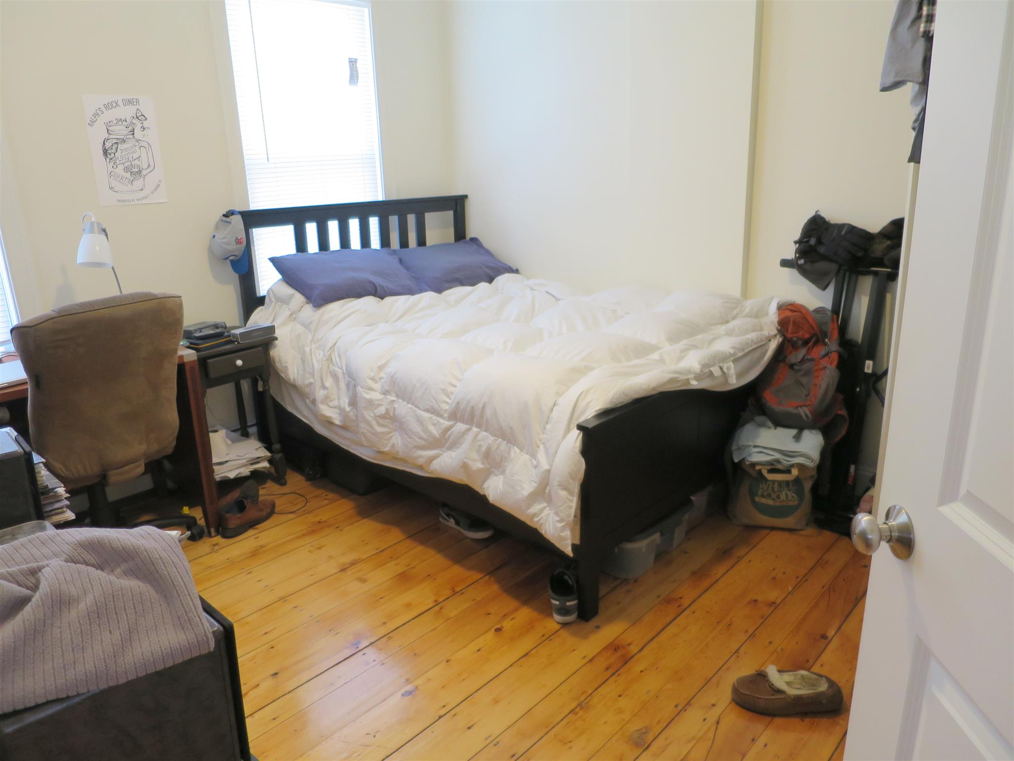 2 bed, 1 bath apartment for rent at 37 Oak St Unit 1, Inman Square — photo 1 of 6