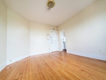 279 Harvard St, Mid-Cambridge