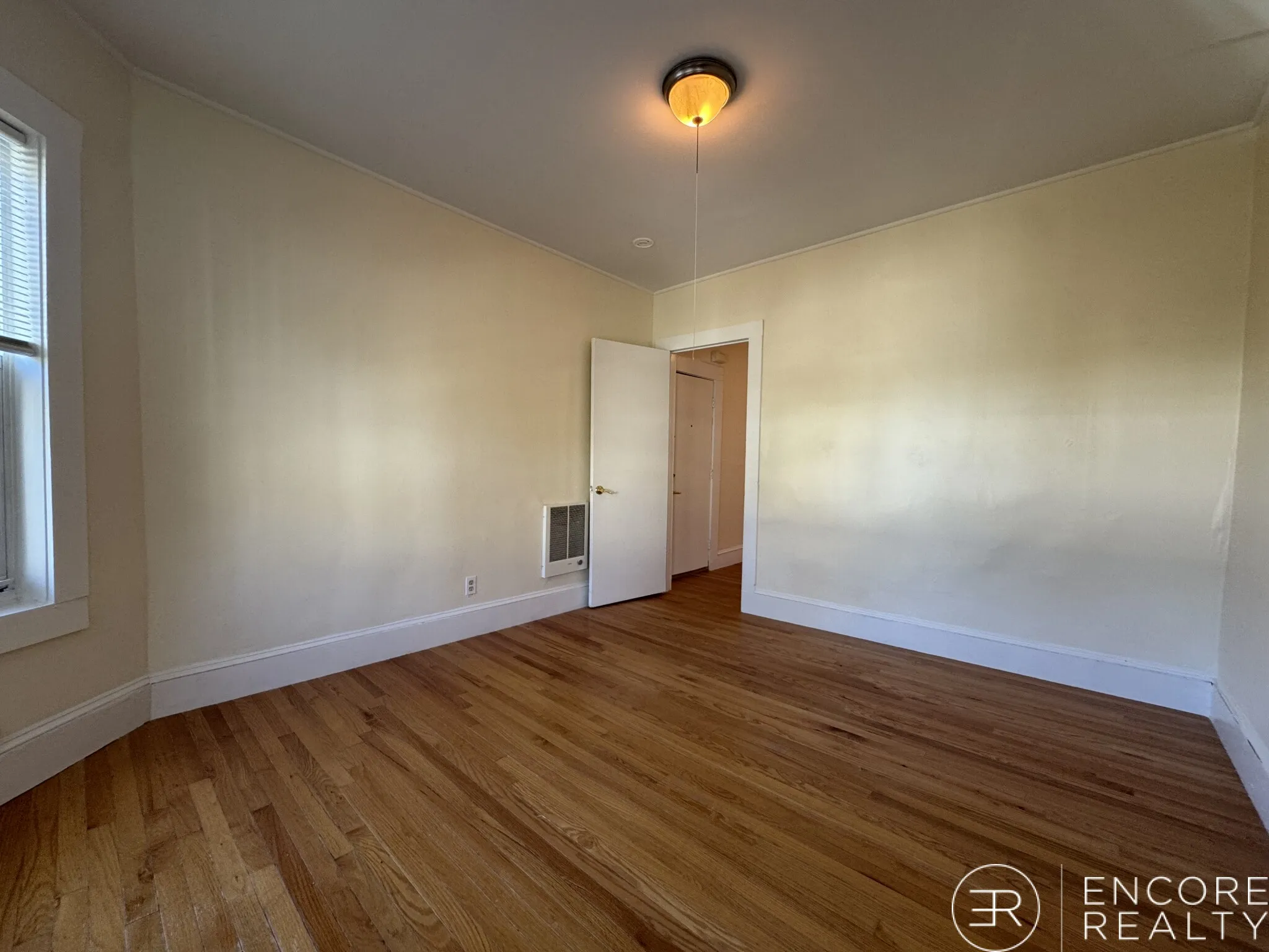 4 Watson St, Cambridgeport