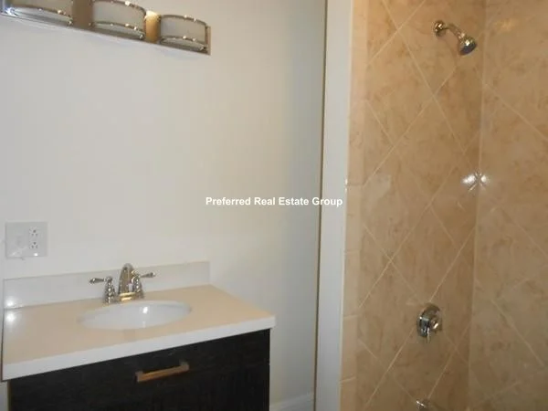 66 Clifford St, Roxbury