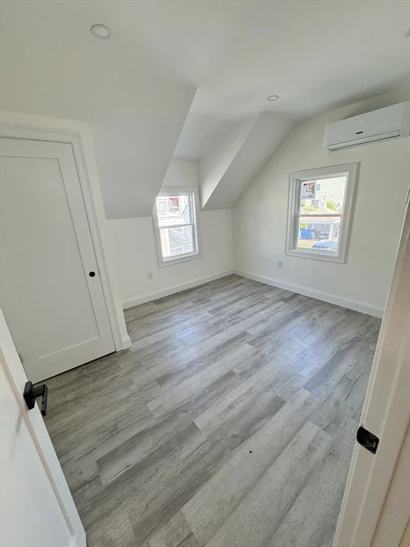 16 Adams St, Hyde Park