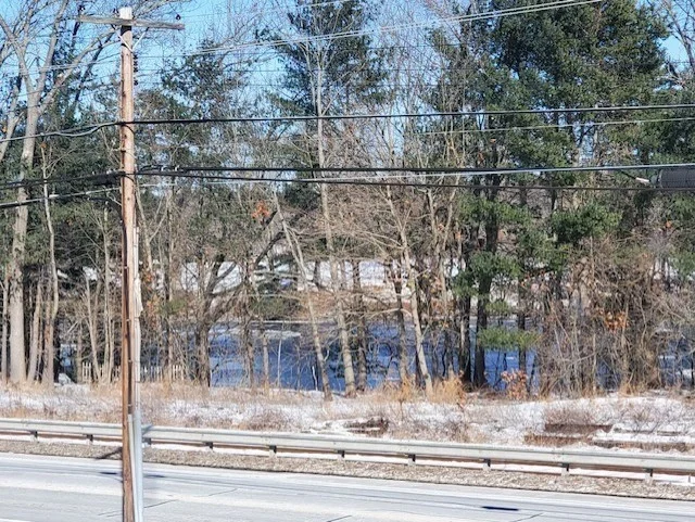 160 Tyngsboro Rd, Chelmsford