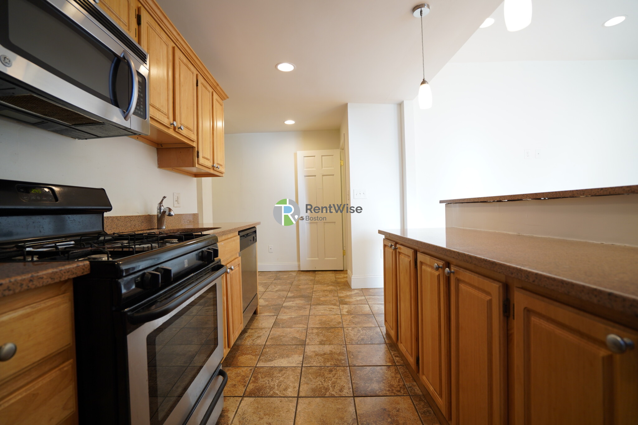 1322 Commonwealth Ave, Brighton