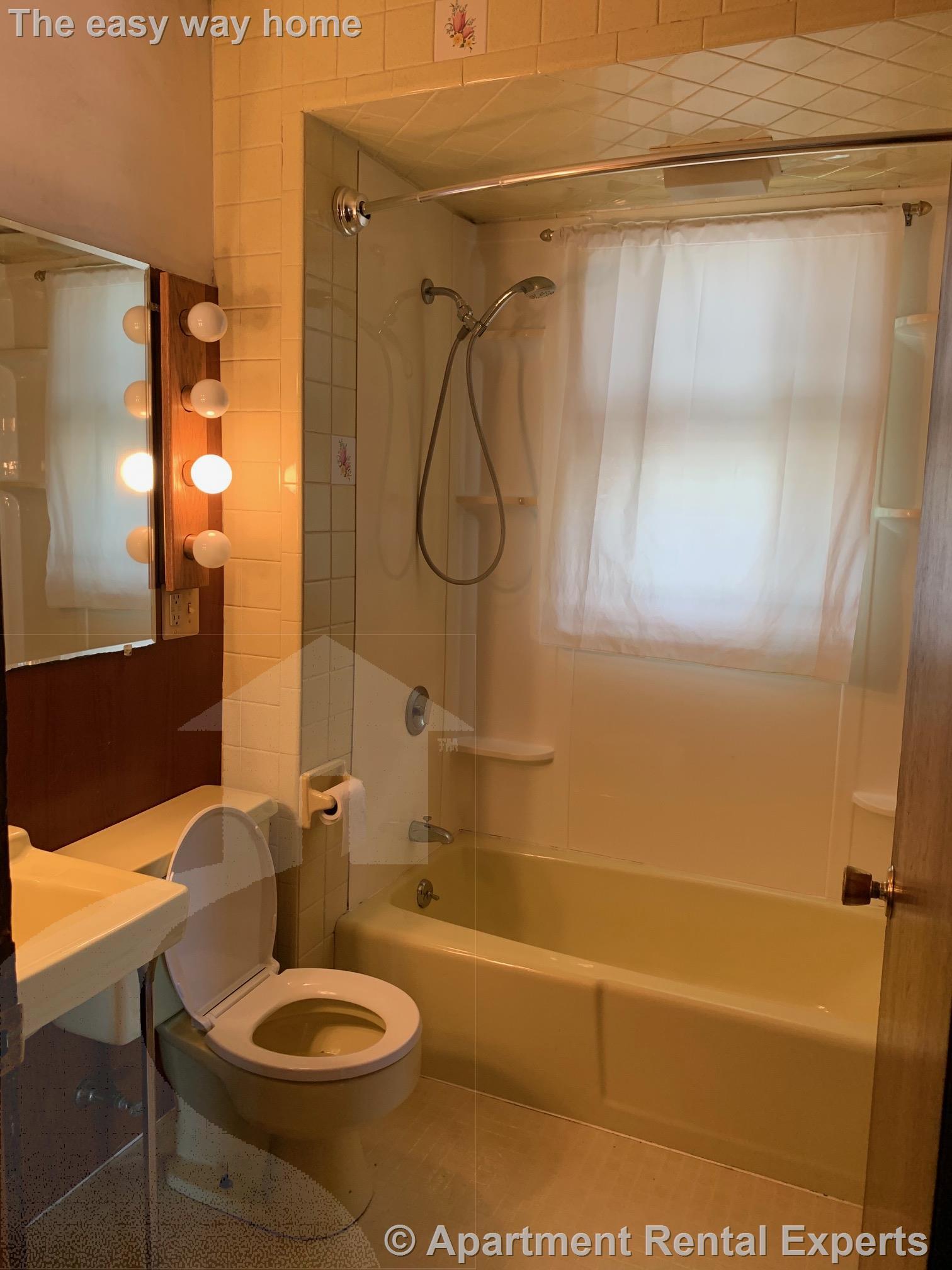 89 College Ave, Tufts