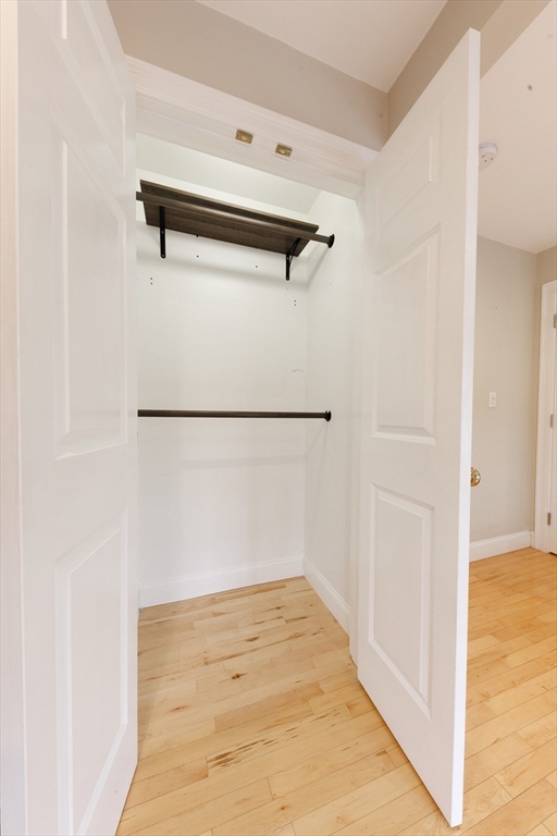 762 E 6, South Boston