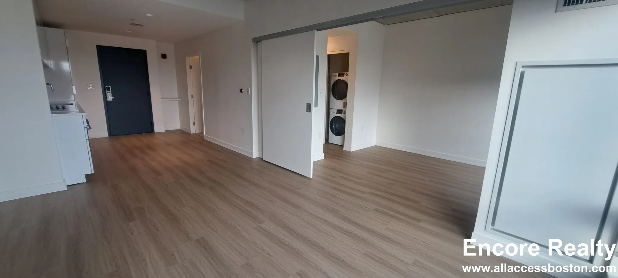 55 Traveler St, South End