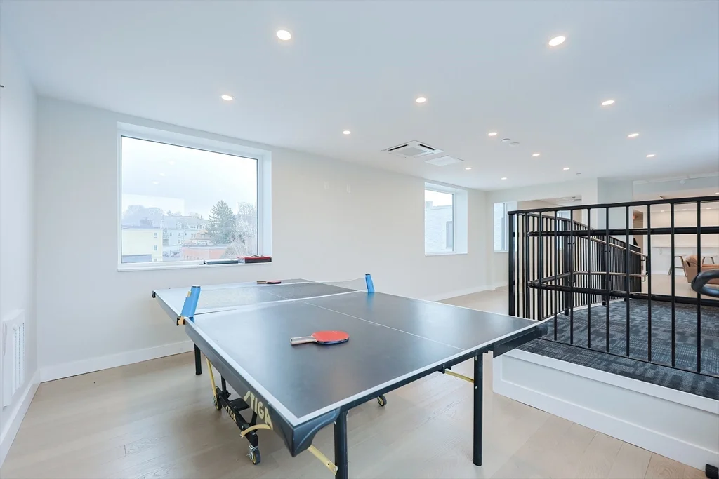 932 Broadway, Chelsea