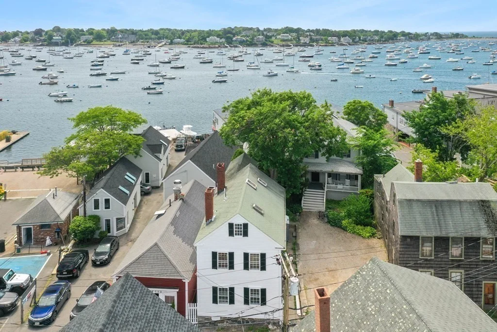 61 Front St, Old Town