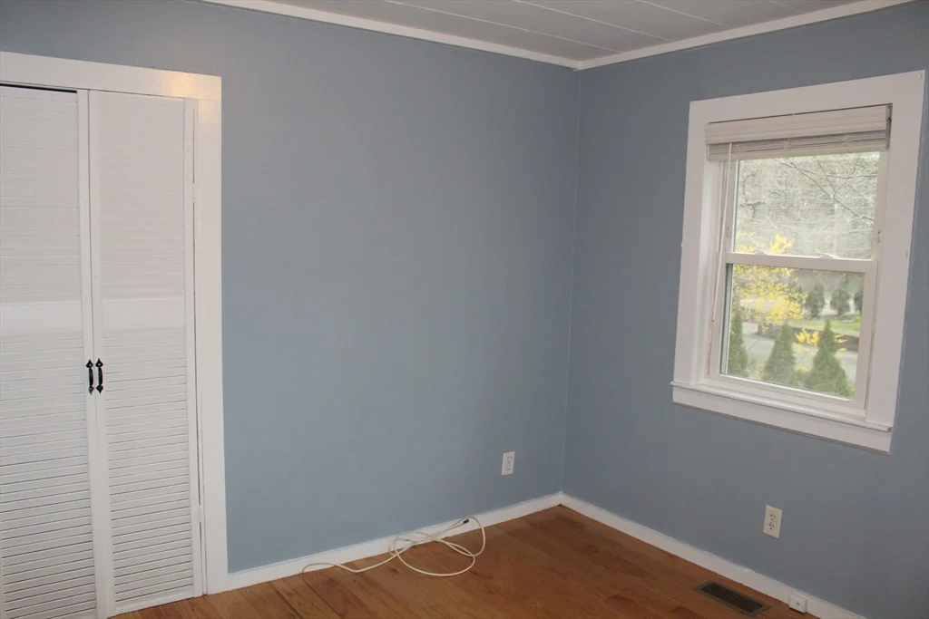 81 Winthrop Rd, Manomet