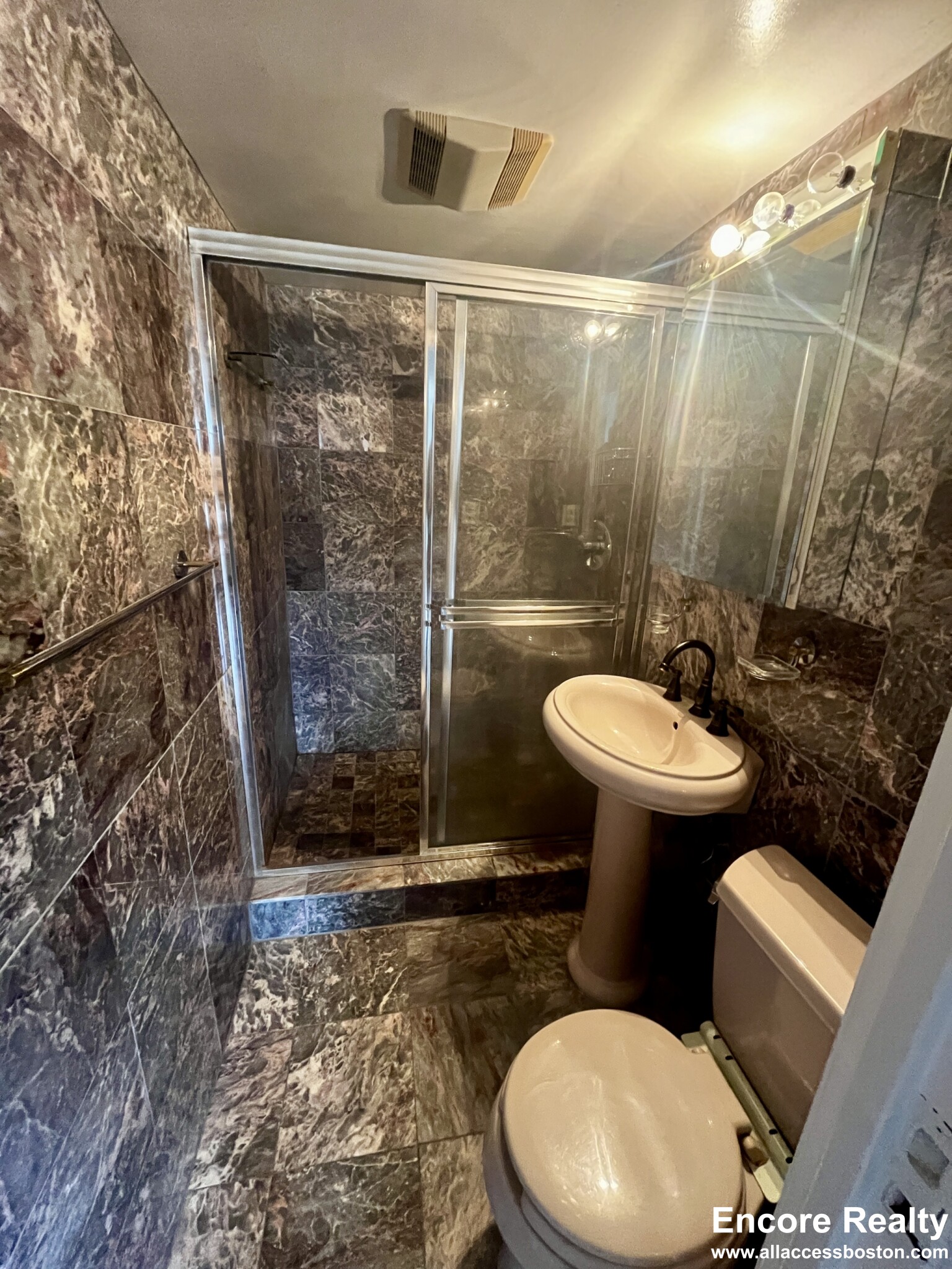 1243 Beacon St, Coolidge Corner