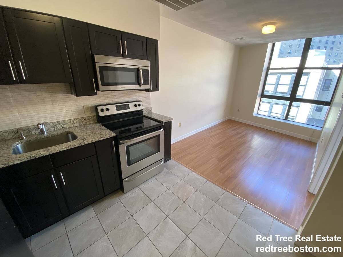 81 Essex St, Chinatown