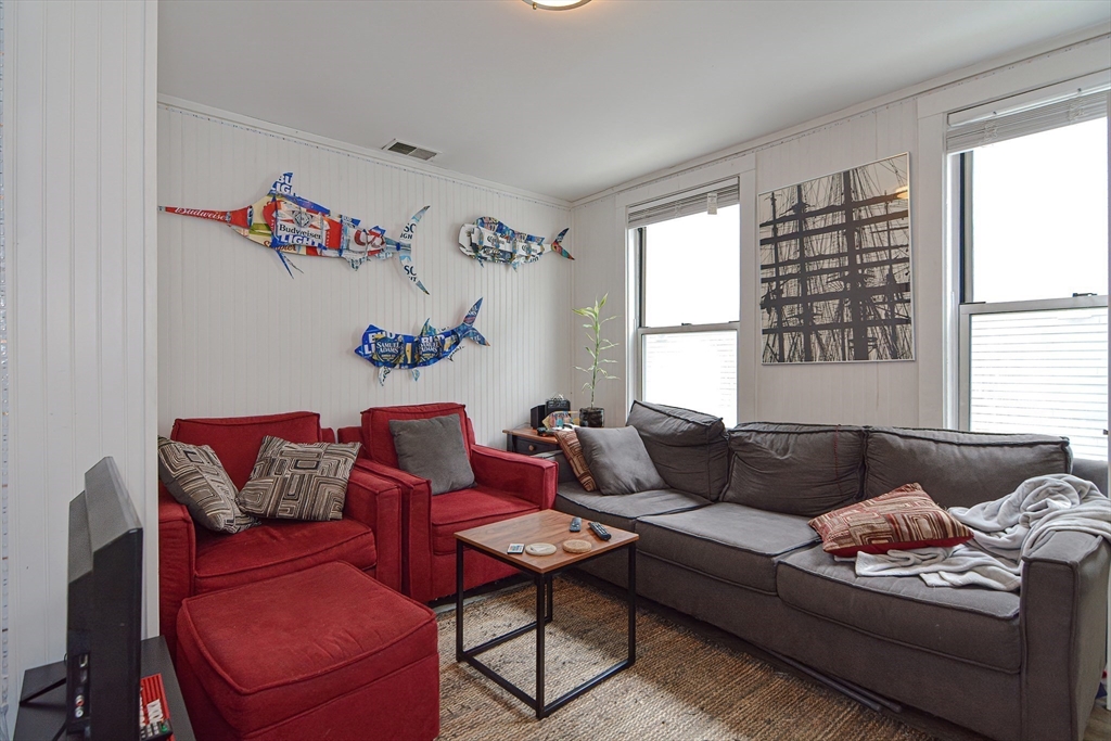 873 E 2nd, South Boston