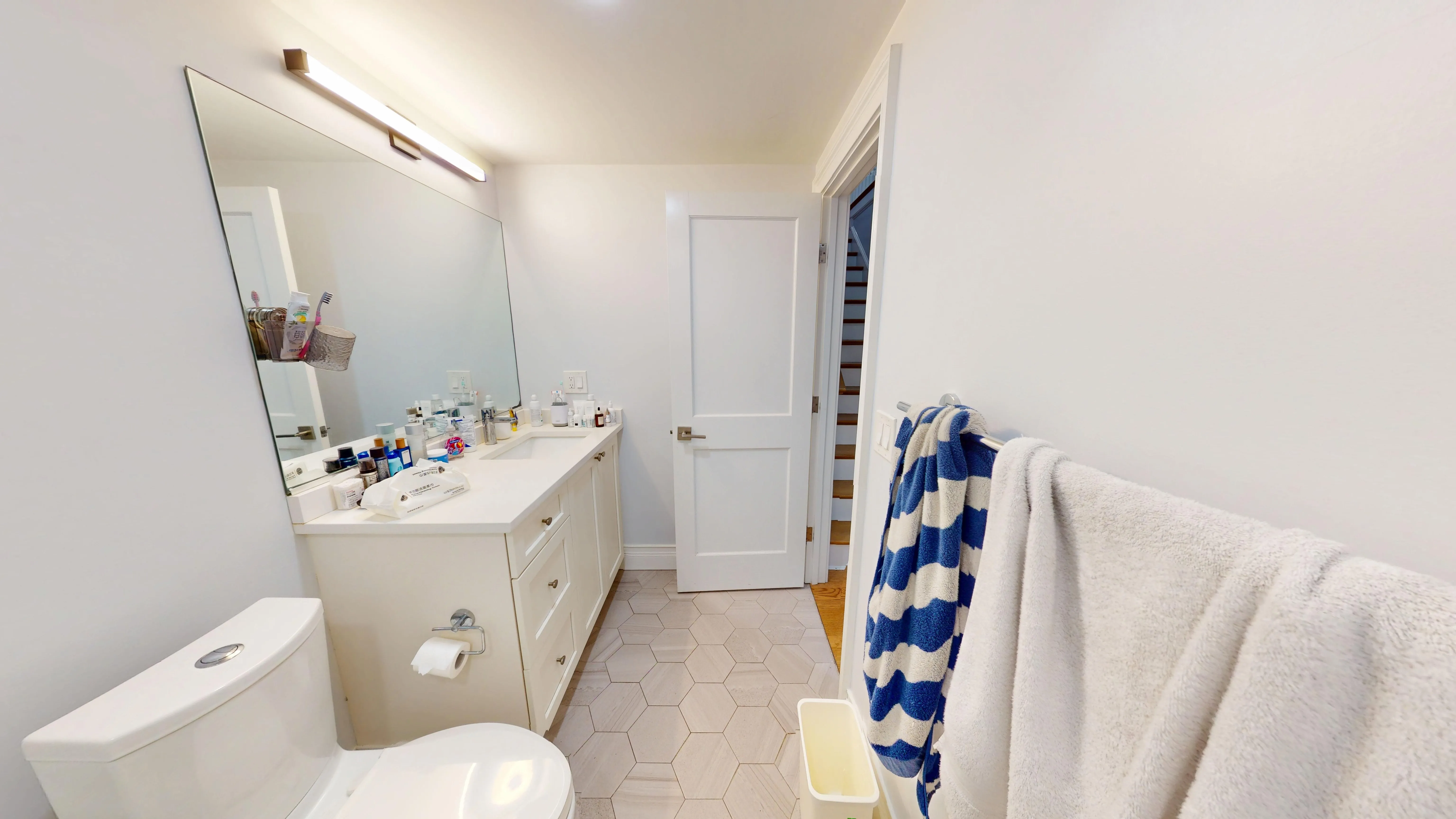 14 Mount Hood Rd, Brighton