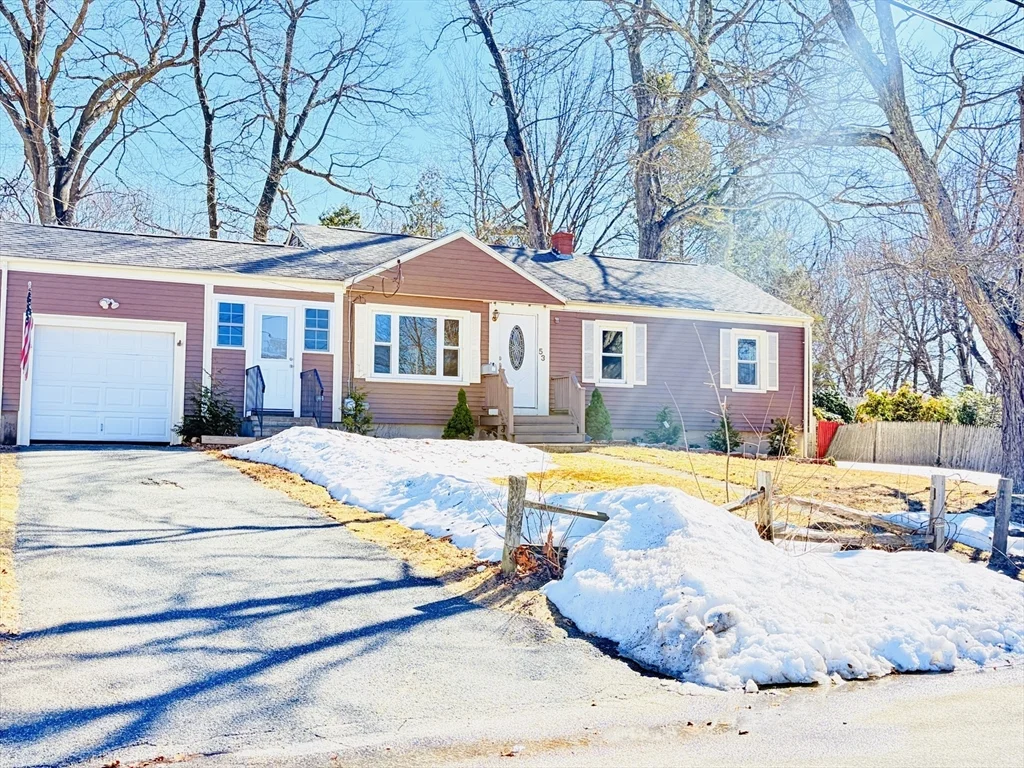 53 Gale Rd, Weymouth