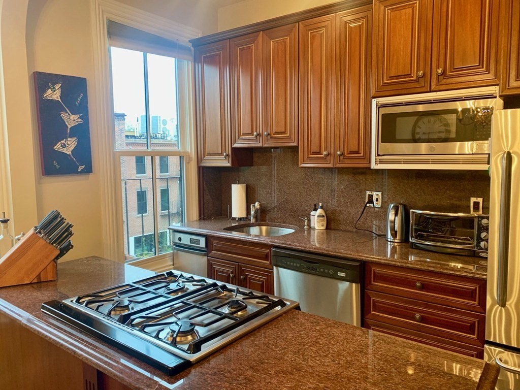 99 Pembroke, South End