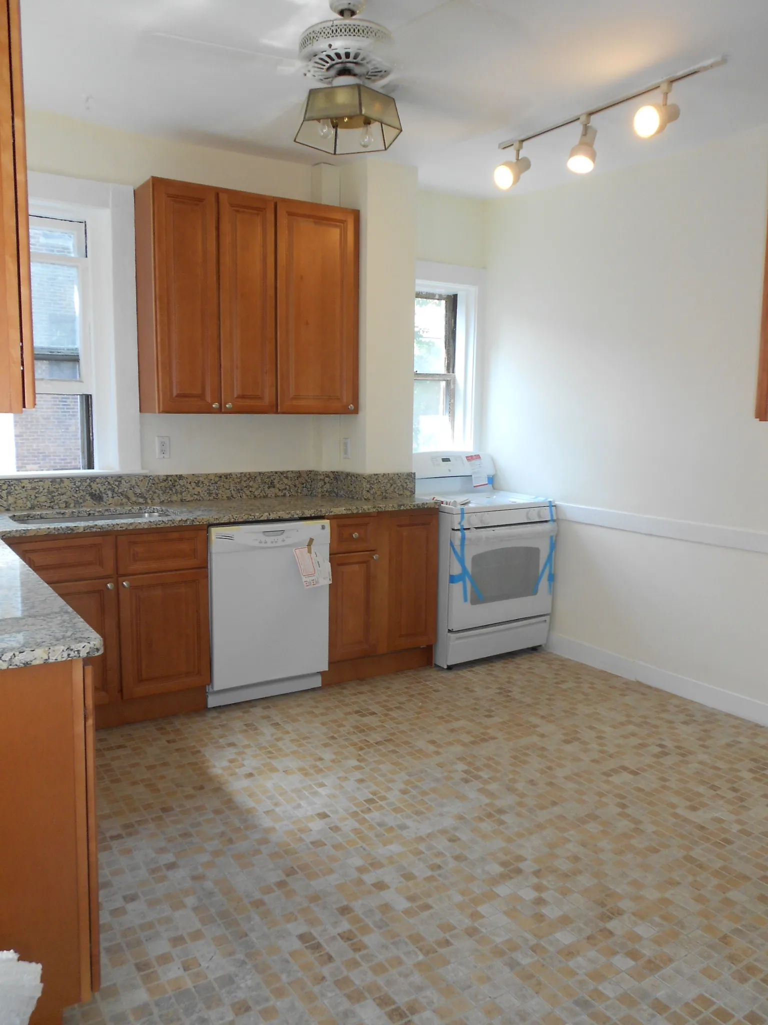 6 Beals St, North Brookline