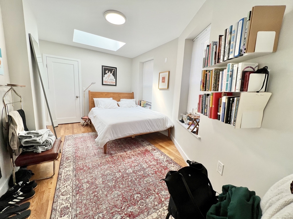 3 Garden Court St, North End