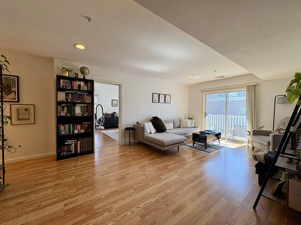 20 Cameron St, Boylston Street