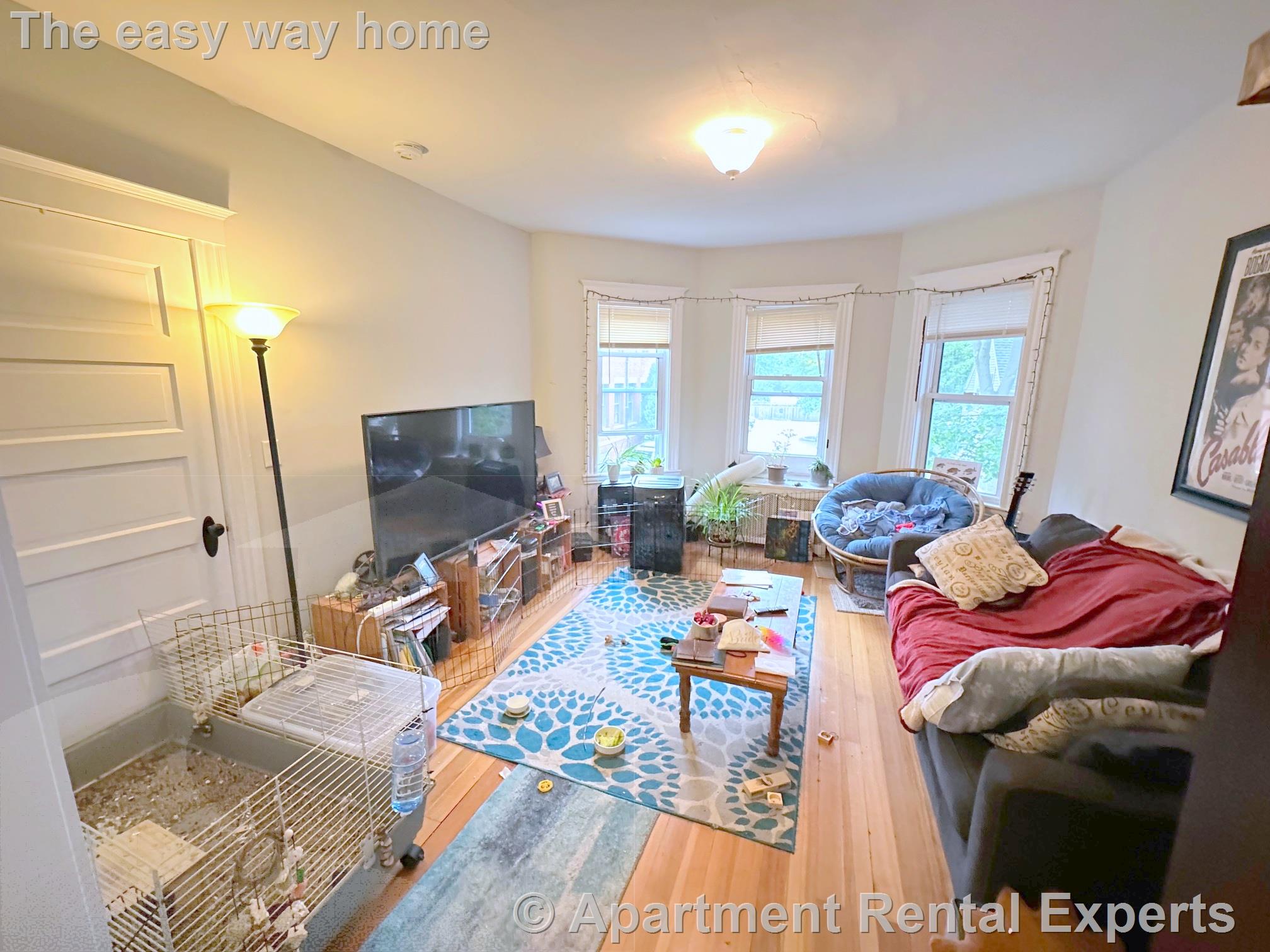 2 Drummond Pl, North Cambridge