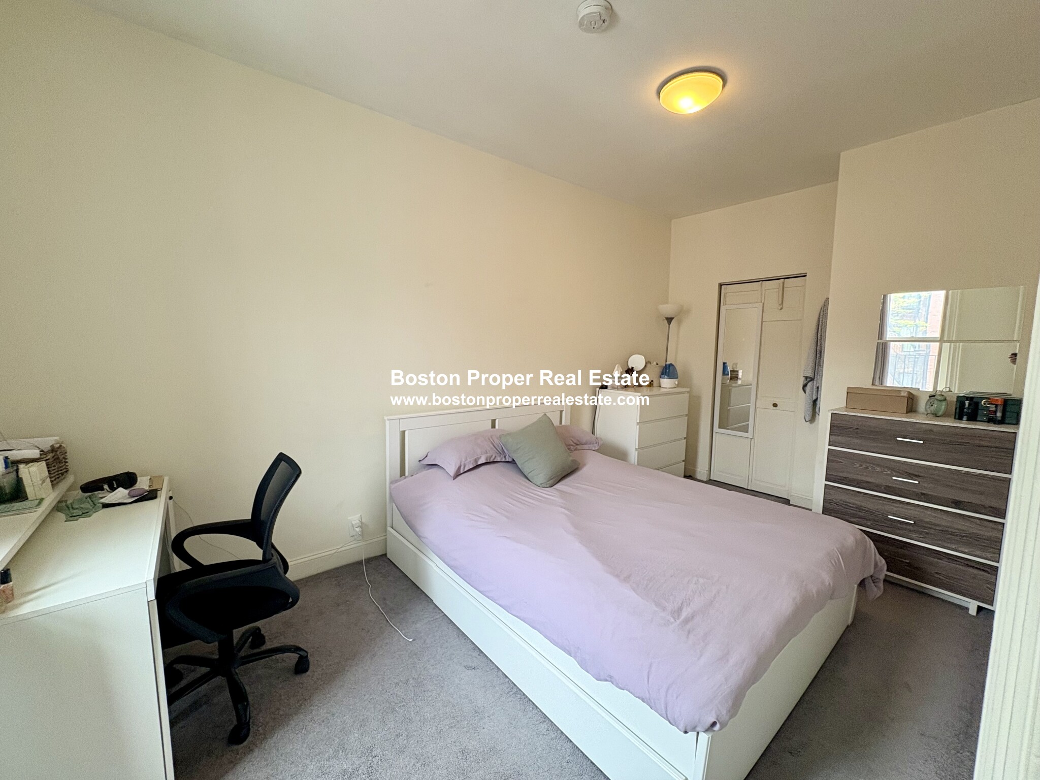 255 Newbury St, Back Bay