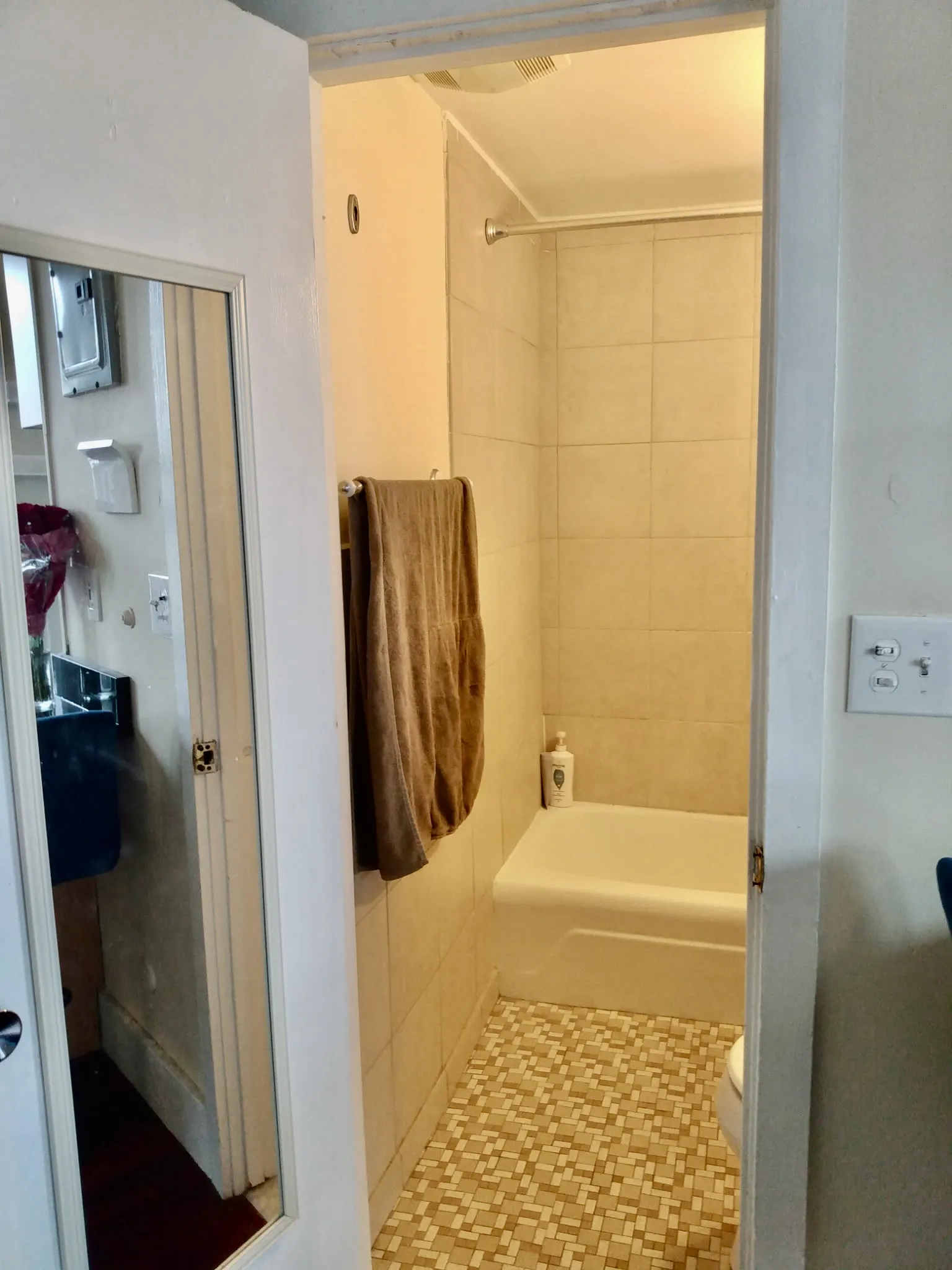 108 Myrtle St, Beacon Hill