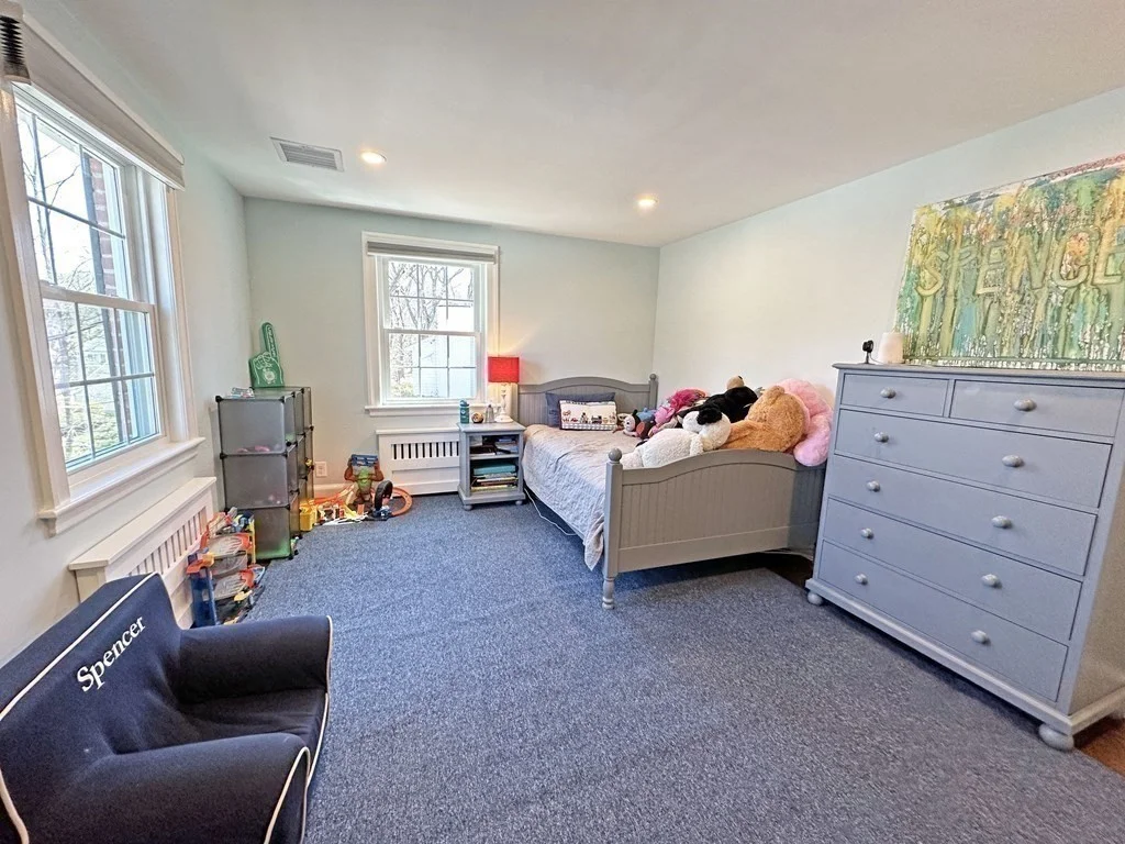 99 Westchester Rd, Newton Corner