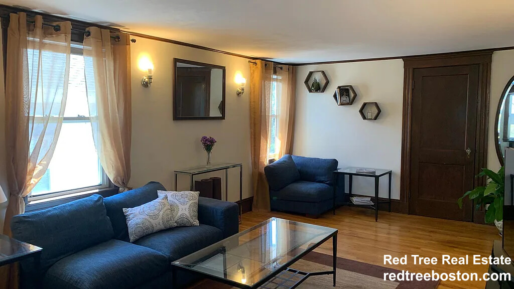 12 Homer St, Watertown