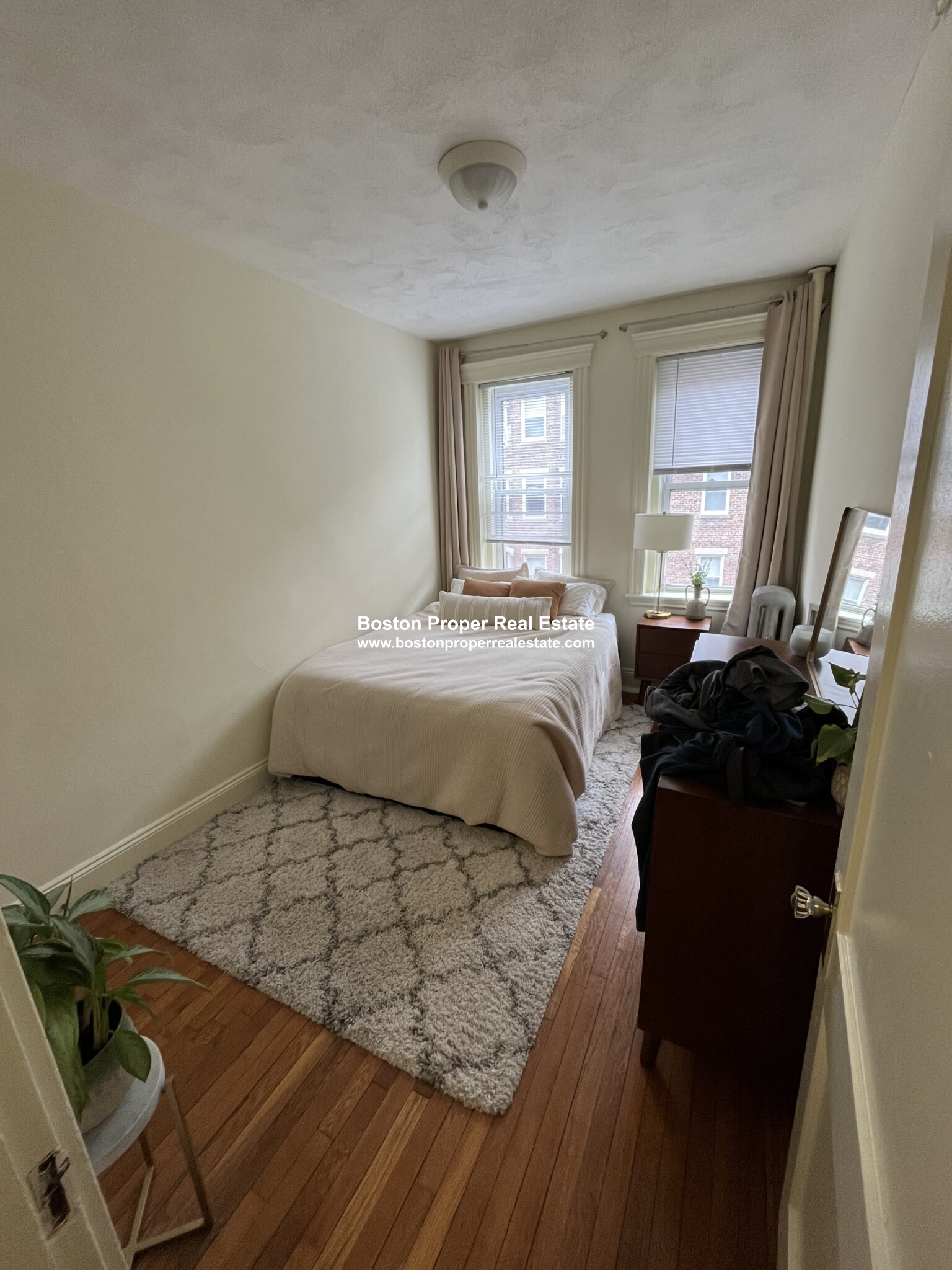 124 Peterborough St, Fenway