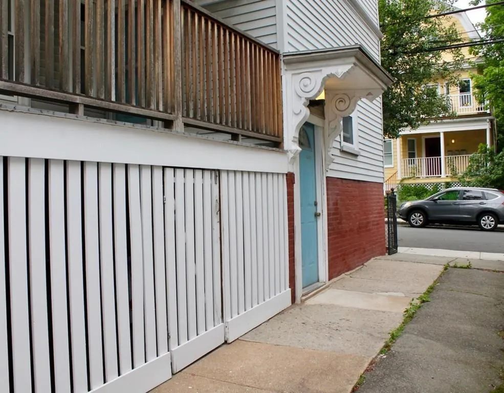 2 Gilson Ter, Spring Hill