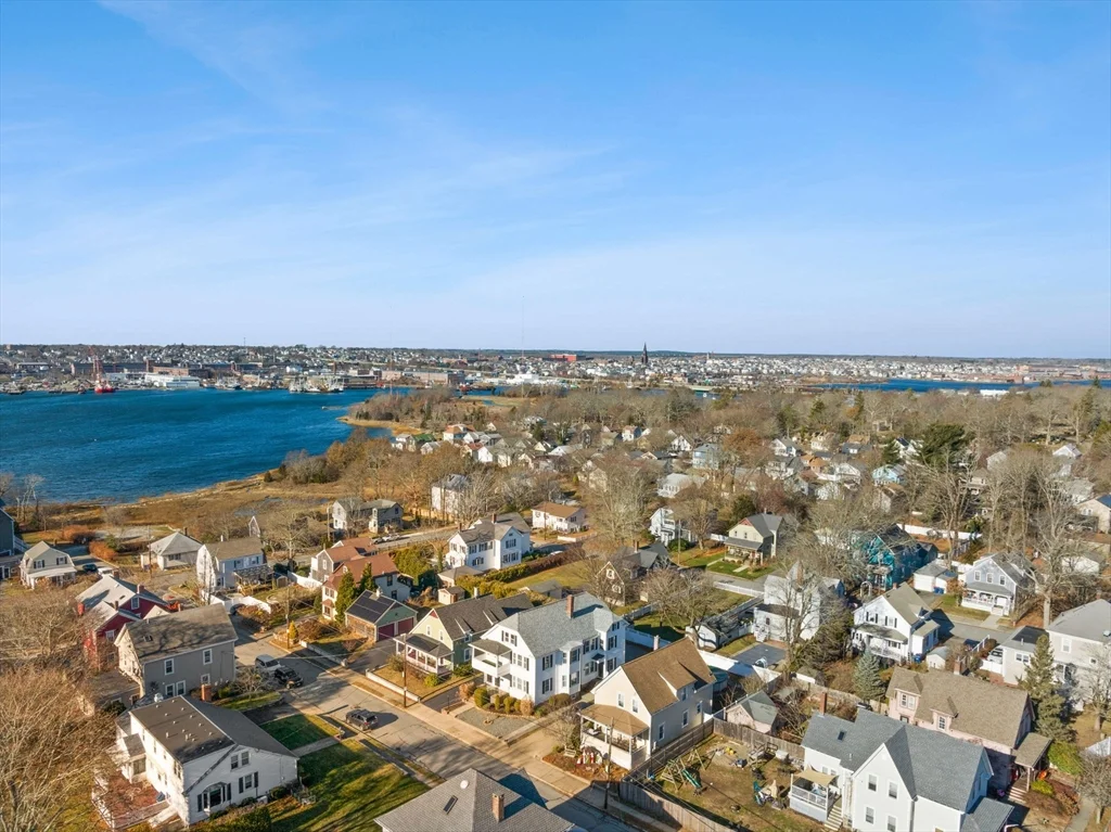 12 North St, Fairhaven