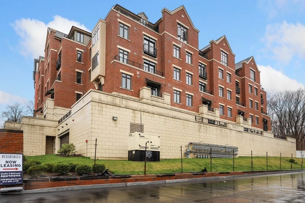 1501 Commonwealth Ave, Brighton