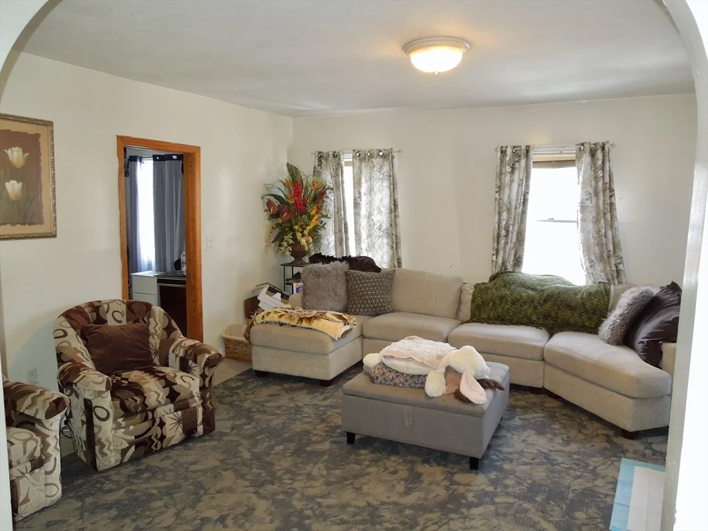 299 Court St, Plymouth