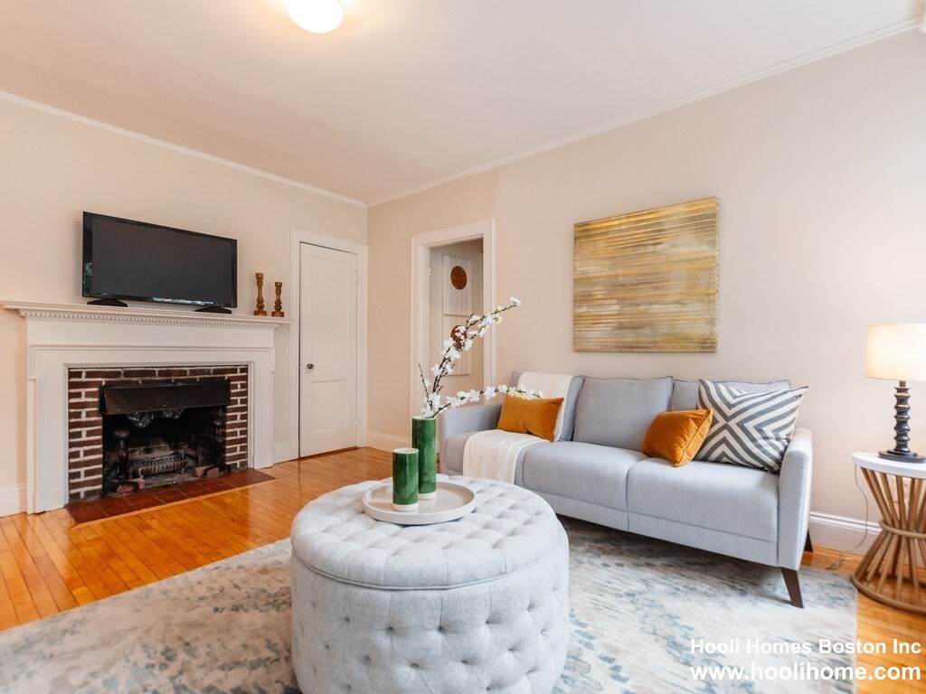 21 Chauncy St, Neighborhood Nine