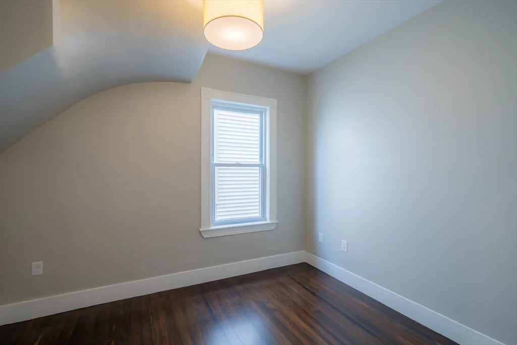 101 Draper St, Dorchester