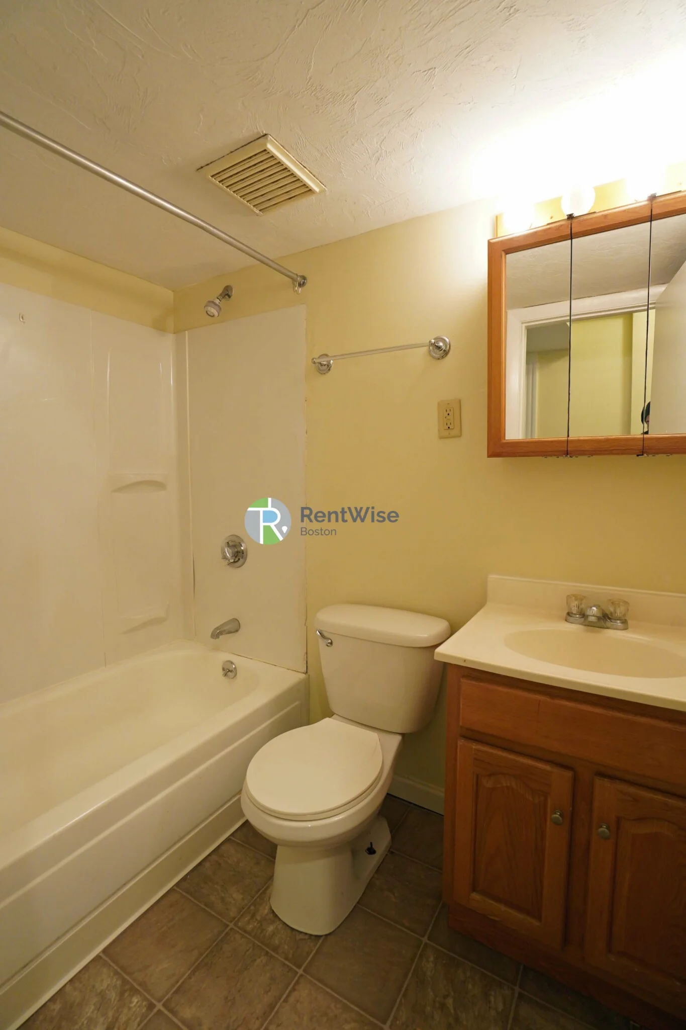 230 Fuller St, North Brookline