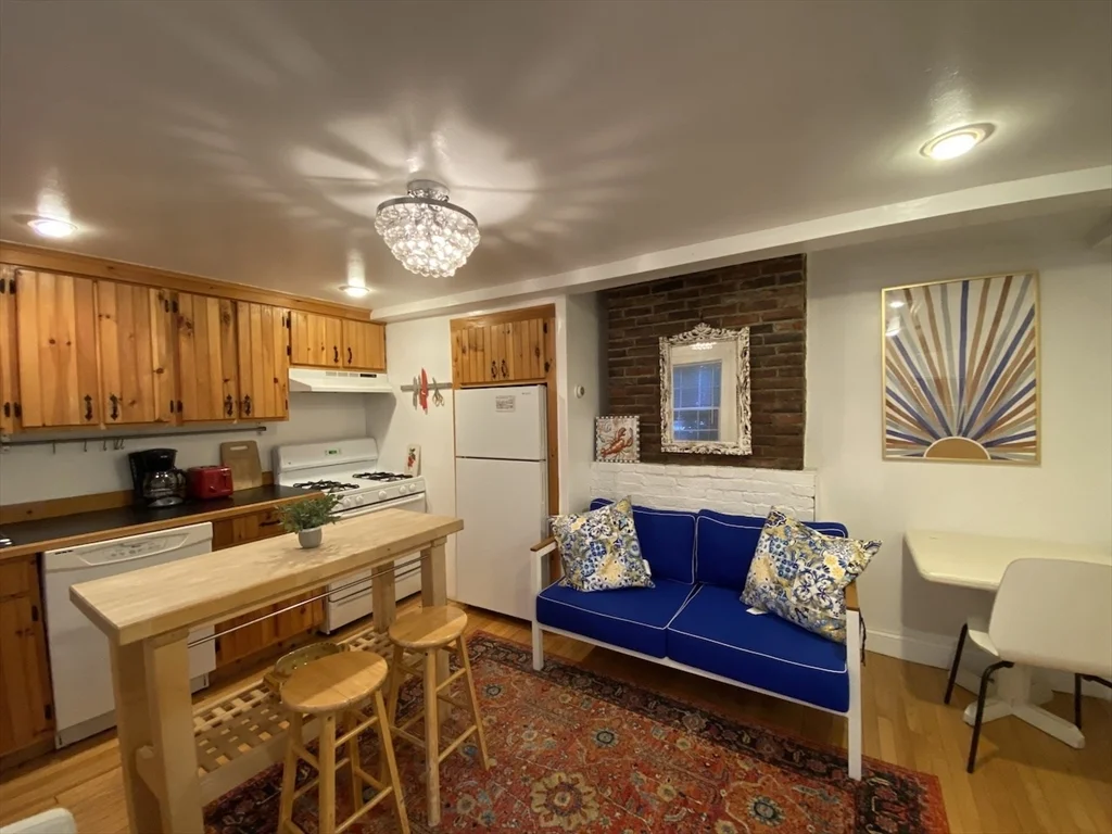 11 William St, Cambridgeport